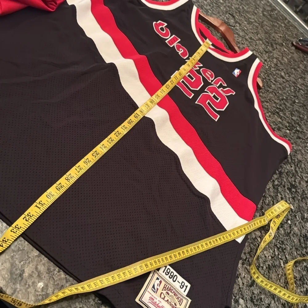 Portland Trail Blazers Clyde Drexler basketball set EUC XXL 56